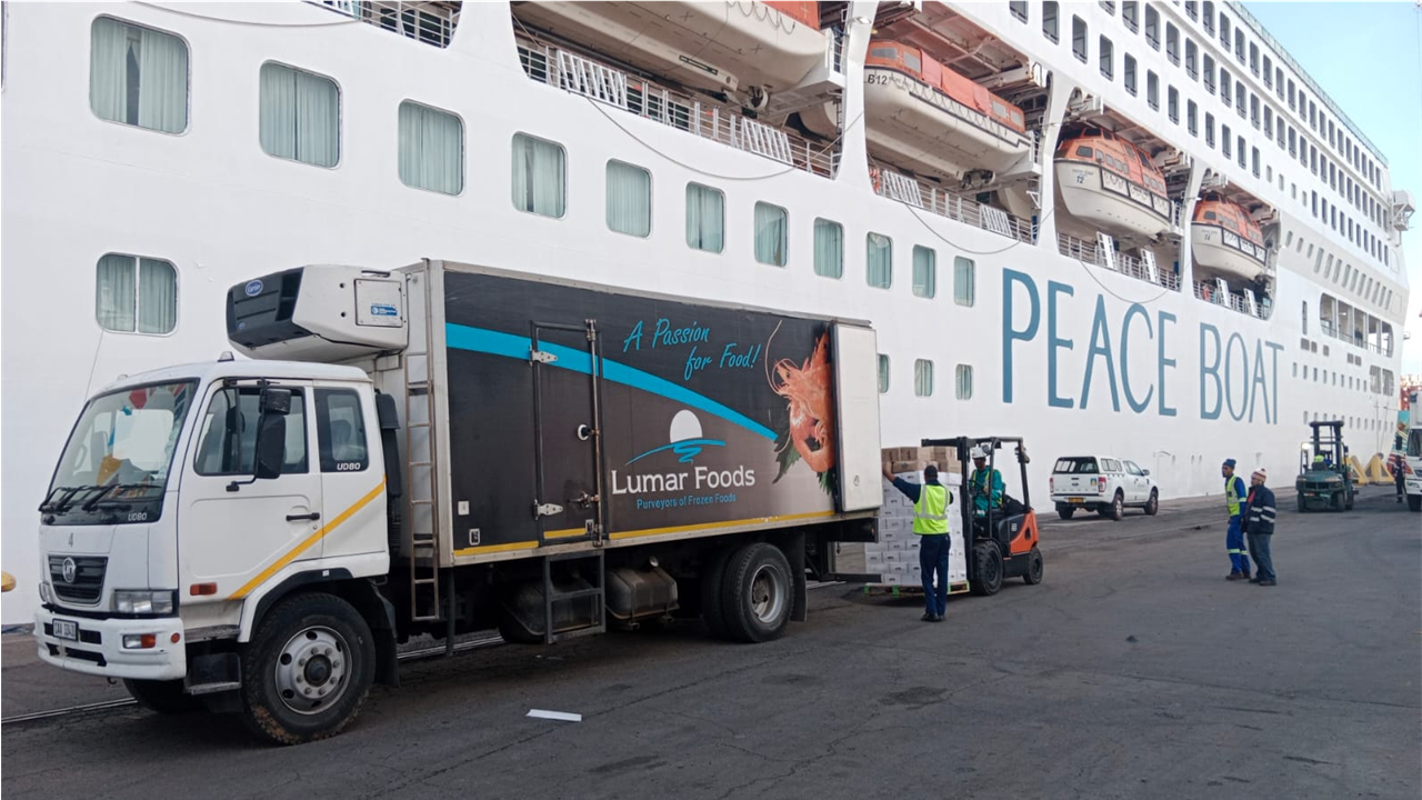 Lumar Foods refrigerated truck